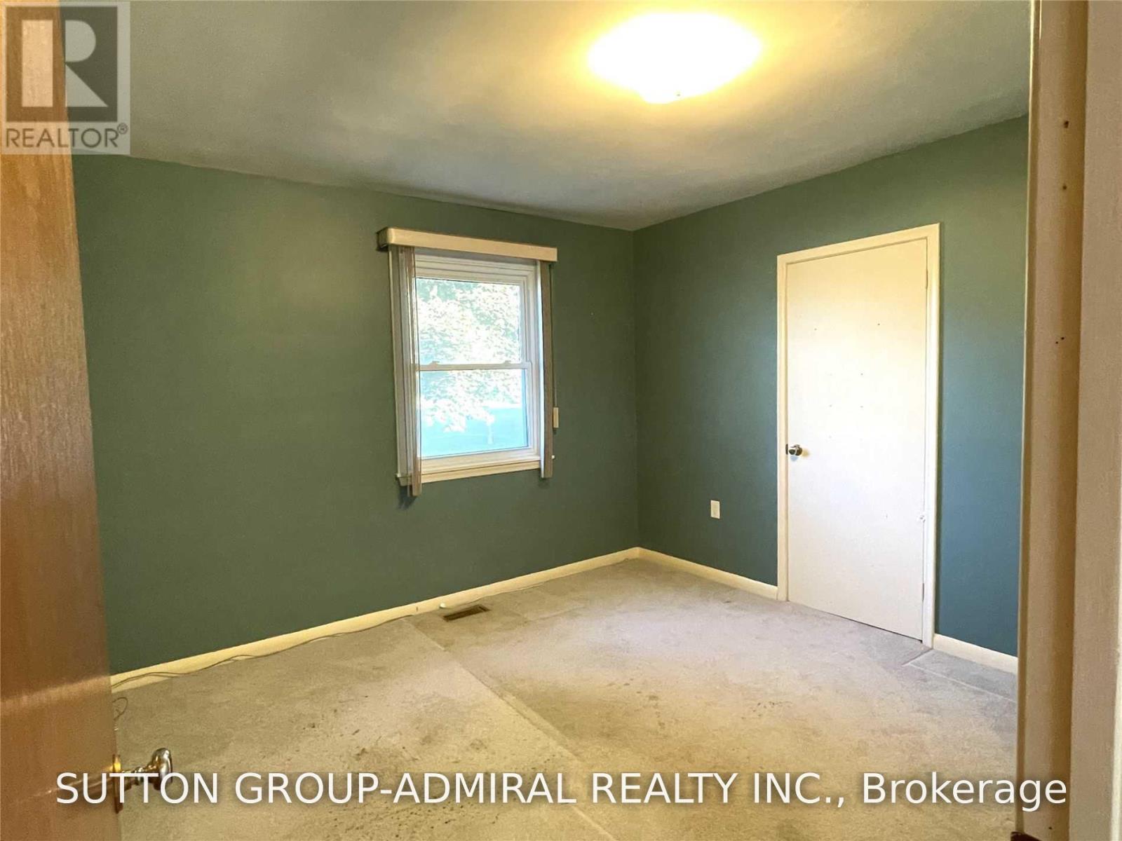 86 HAMILTON DRIVE - 19