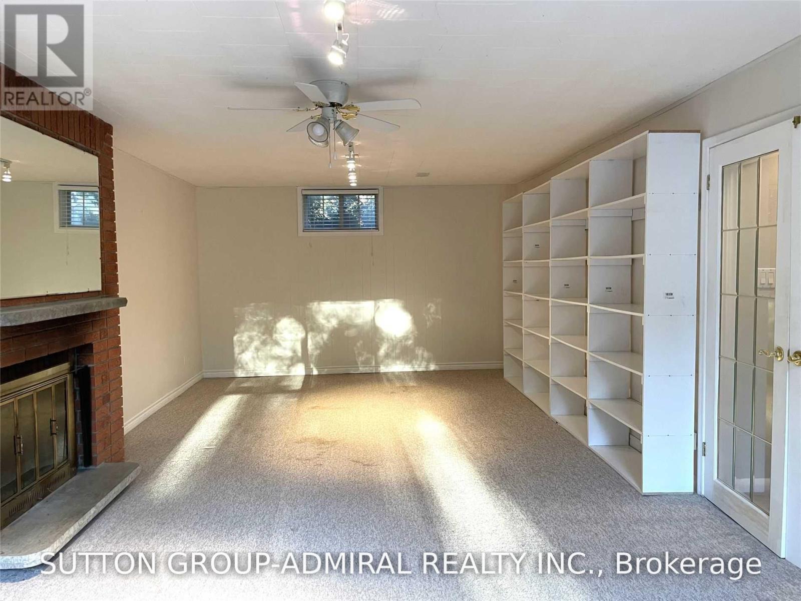 86 HAMILTON DRIVE - 22