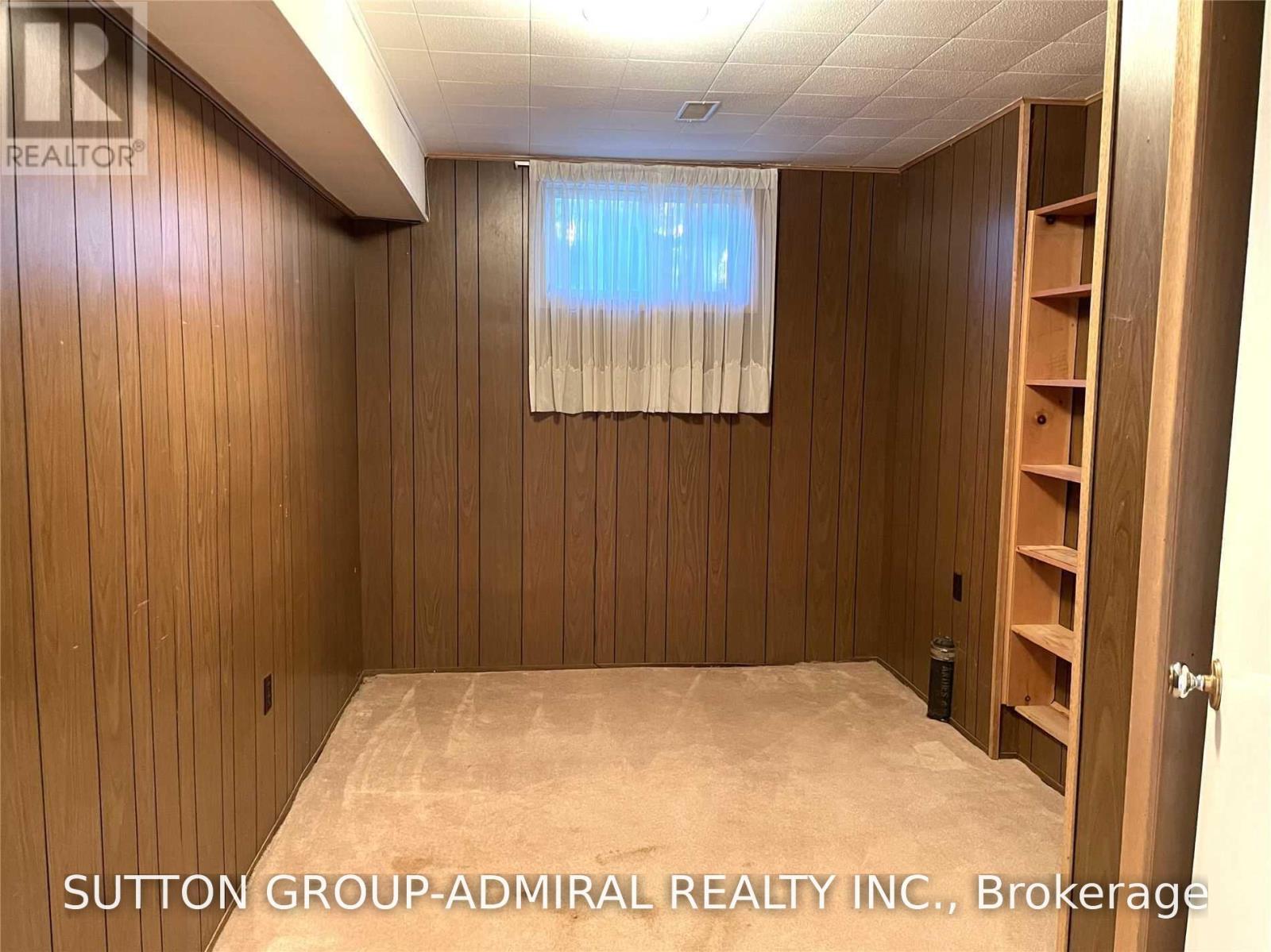 86 HAMILTON DRIVE - 23