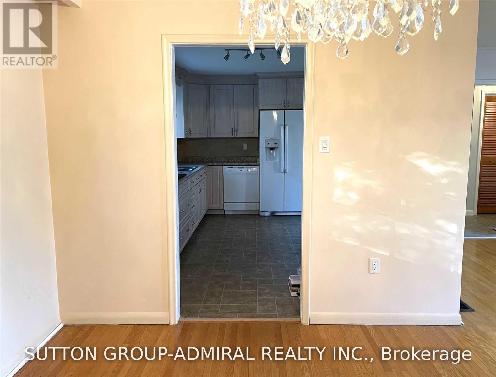 86 HAMILTON DRIVE - 9