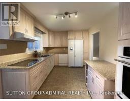 86 Hamilton Drive, Newmarket, ON L3Y3E8 Photo 10