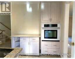 86 Hamilton Drive, Newmarket, ON L3Y3E8 Photo 13