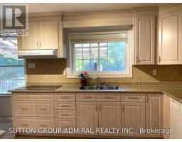 86 Hamilton Drive, Newmarket, ON L3Y3E8 Photo 15