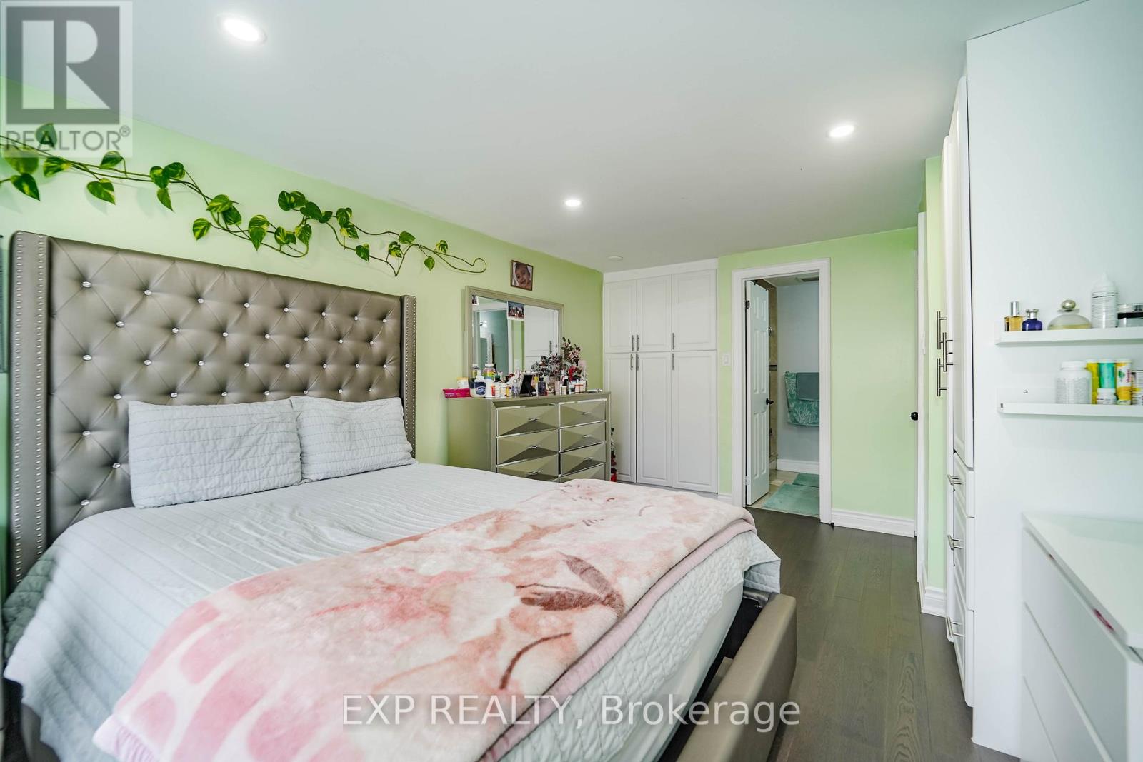 288 SIMONSTON BOULEVARD - 23