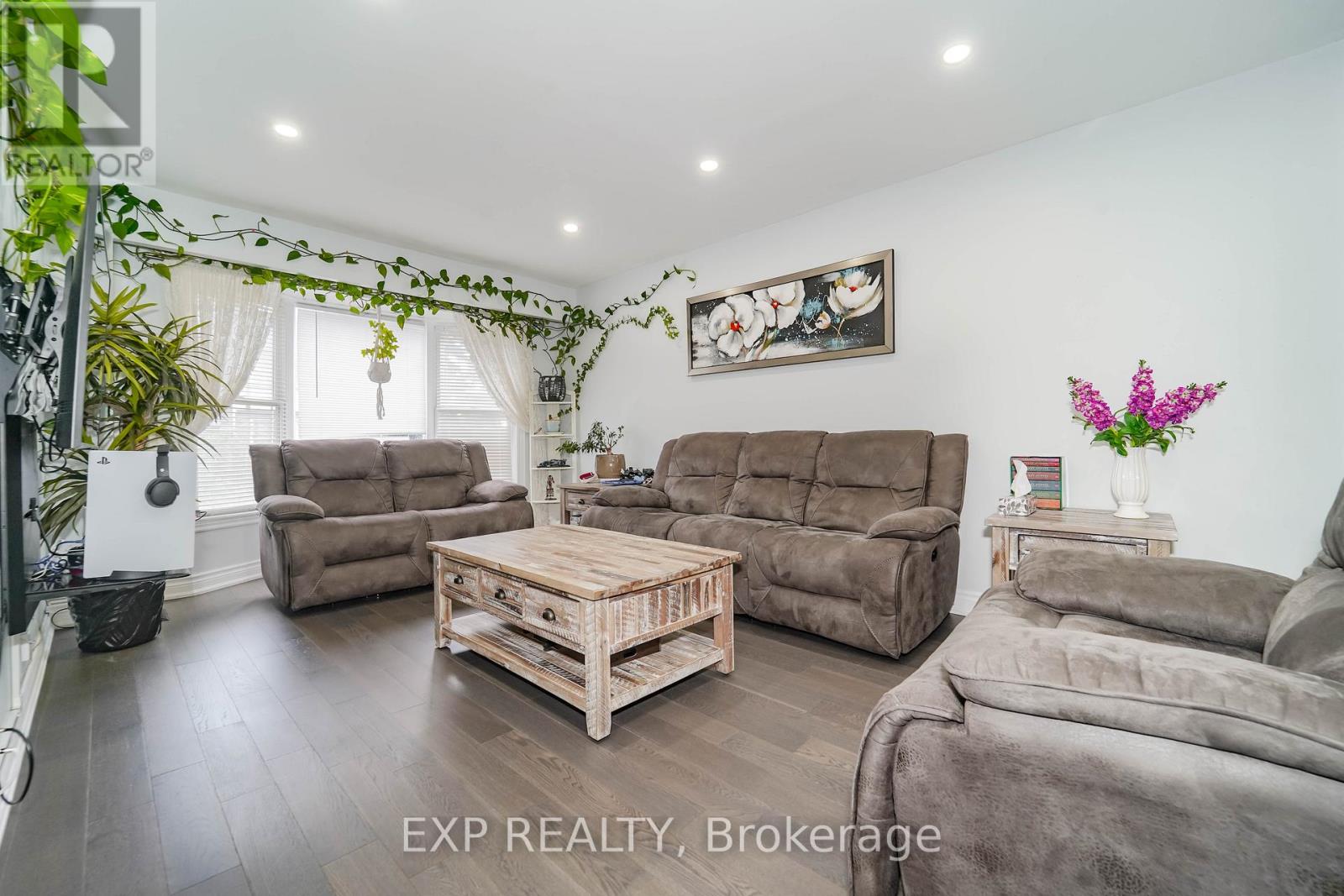 288 SIMONSTON BOULEVARD - 3