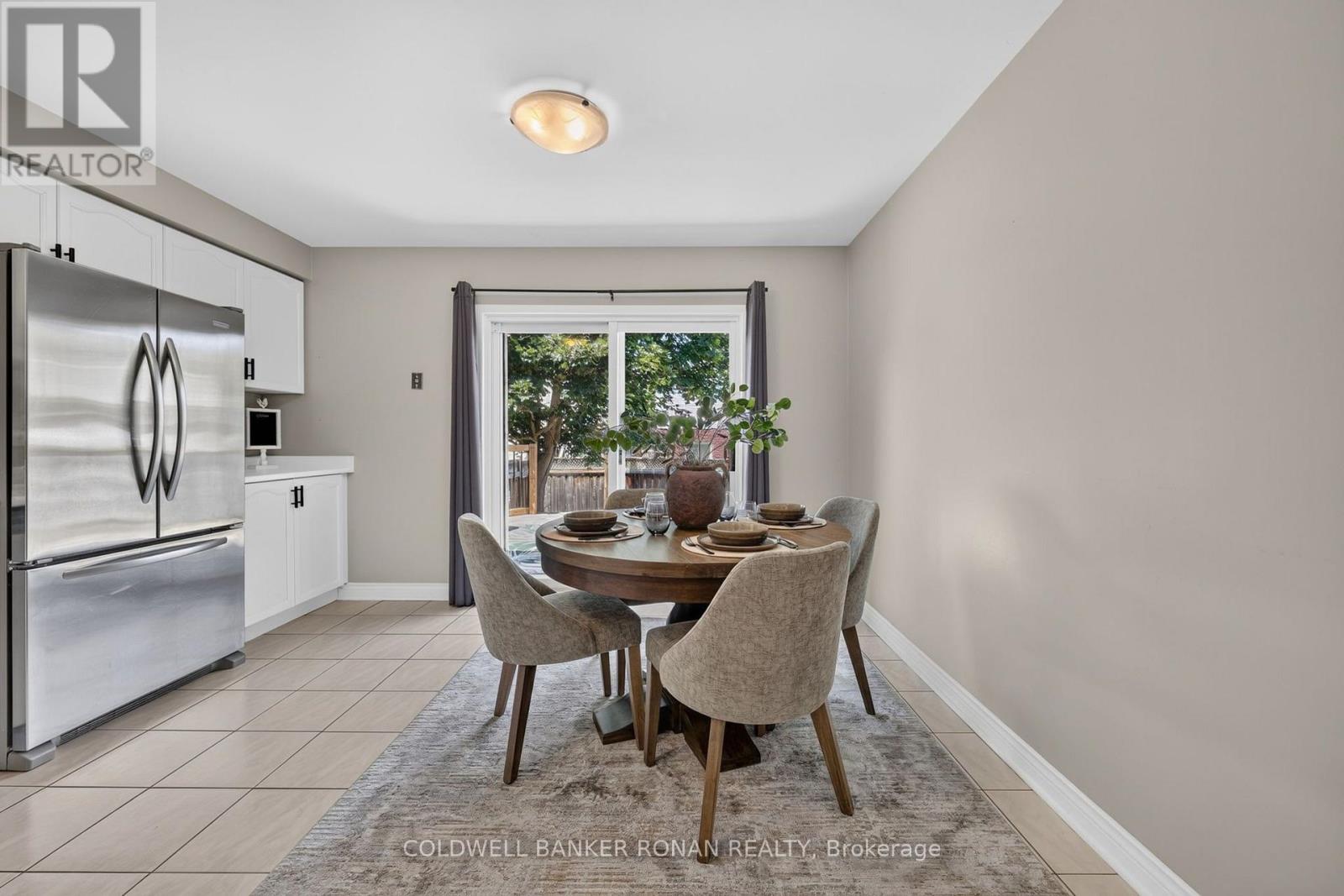 61 DARLING CRESCENT - 10