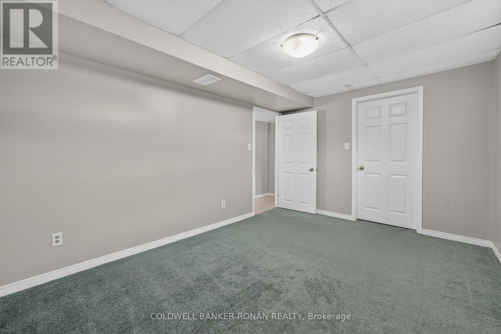 61 DARLING CRESCENT - 28