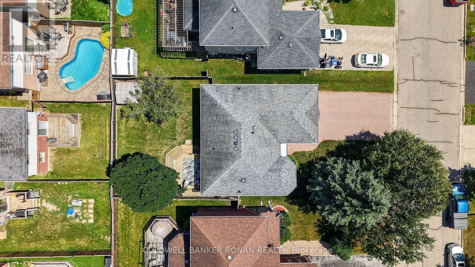 61 DARLING CRESCENT - 42