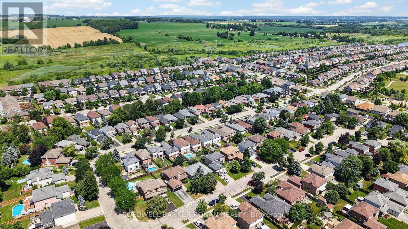 61 DARLING CRESCENT - 47