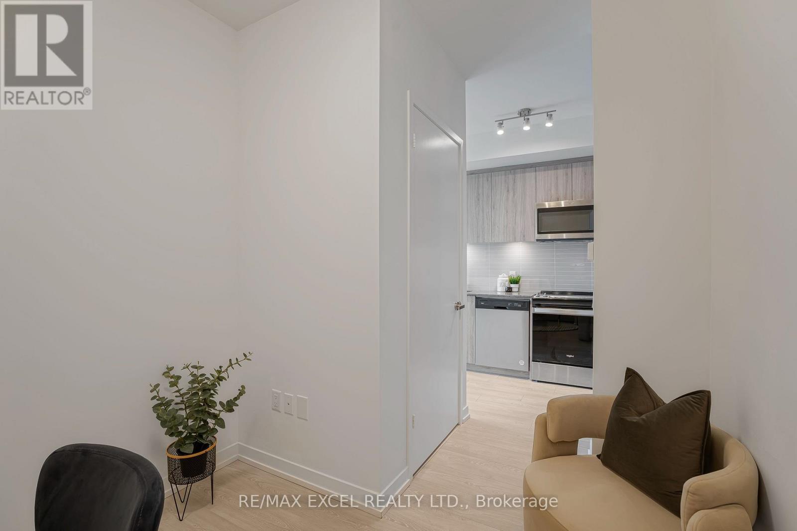 #1801 8868 YONGE STREET - 15