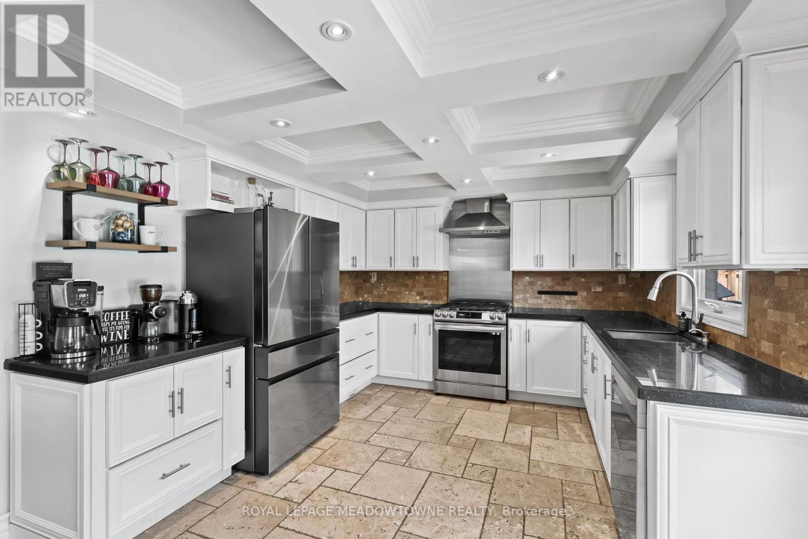 608 MOORELANDS CRESCENT - Image 17
