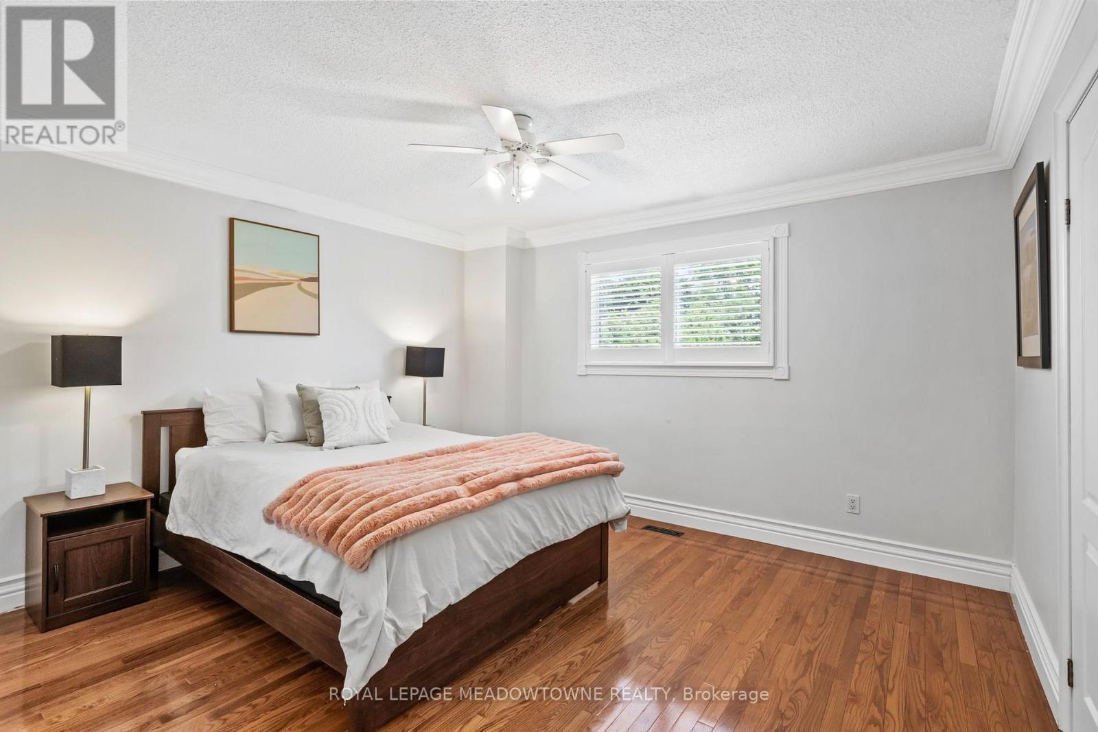 608 MOORELANDS CRESCENT - Image 32