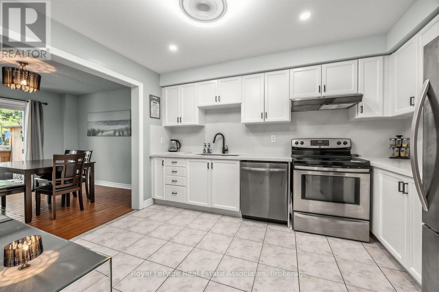 25 ROLLING HILLS LANE - 10