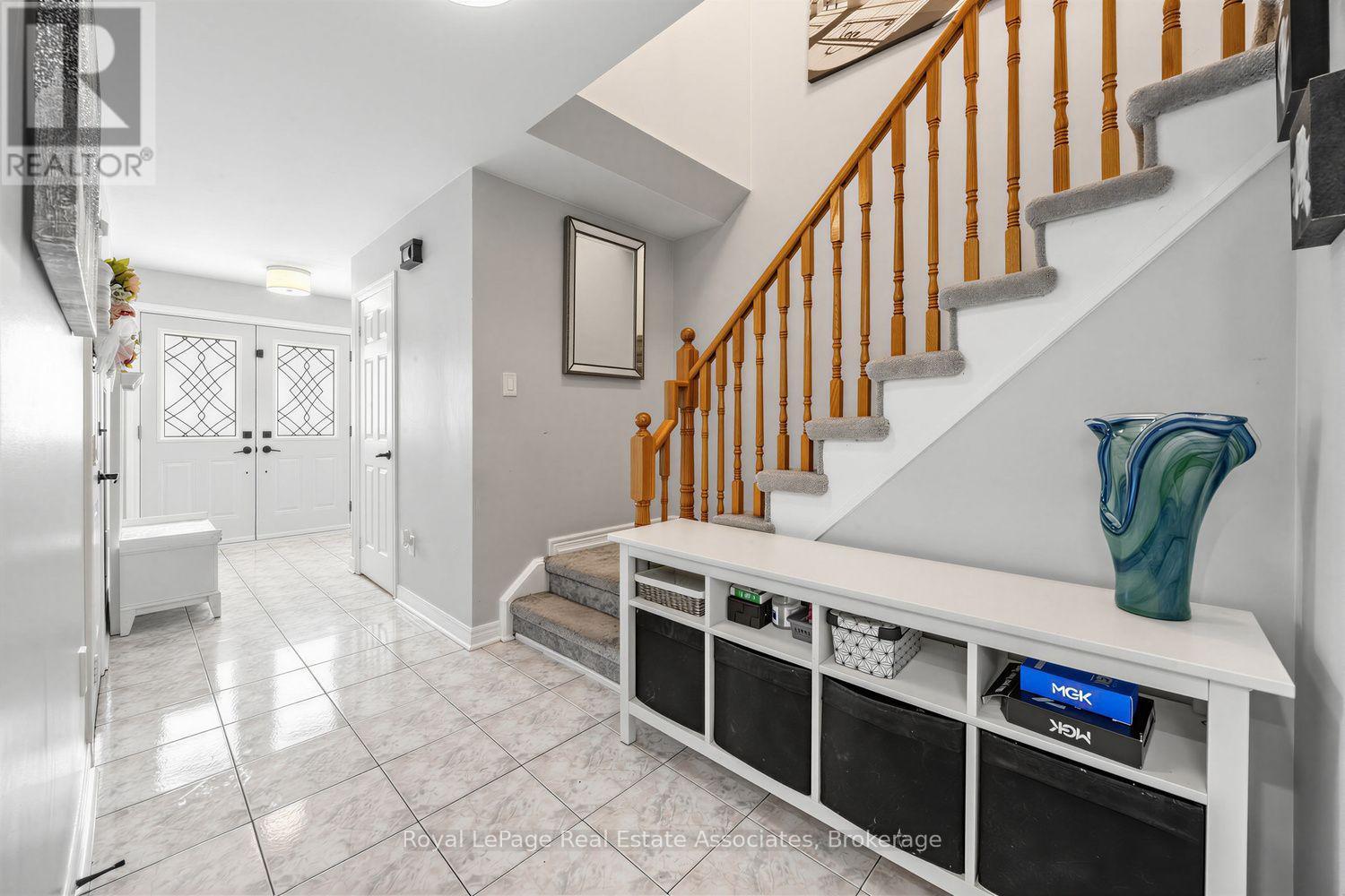 25 ROLLING HILLS LANE - 4