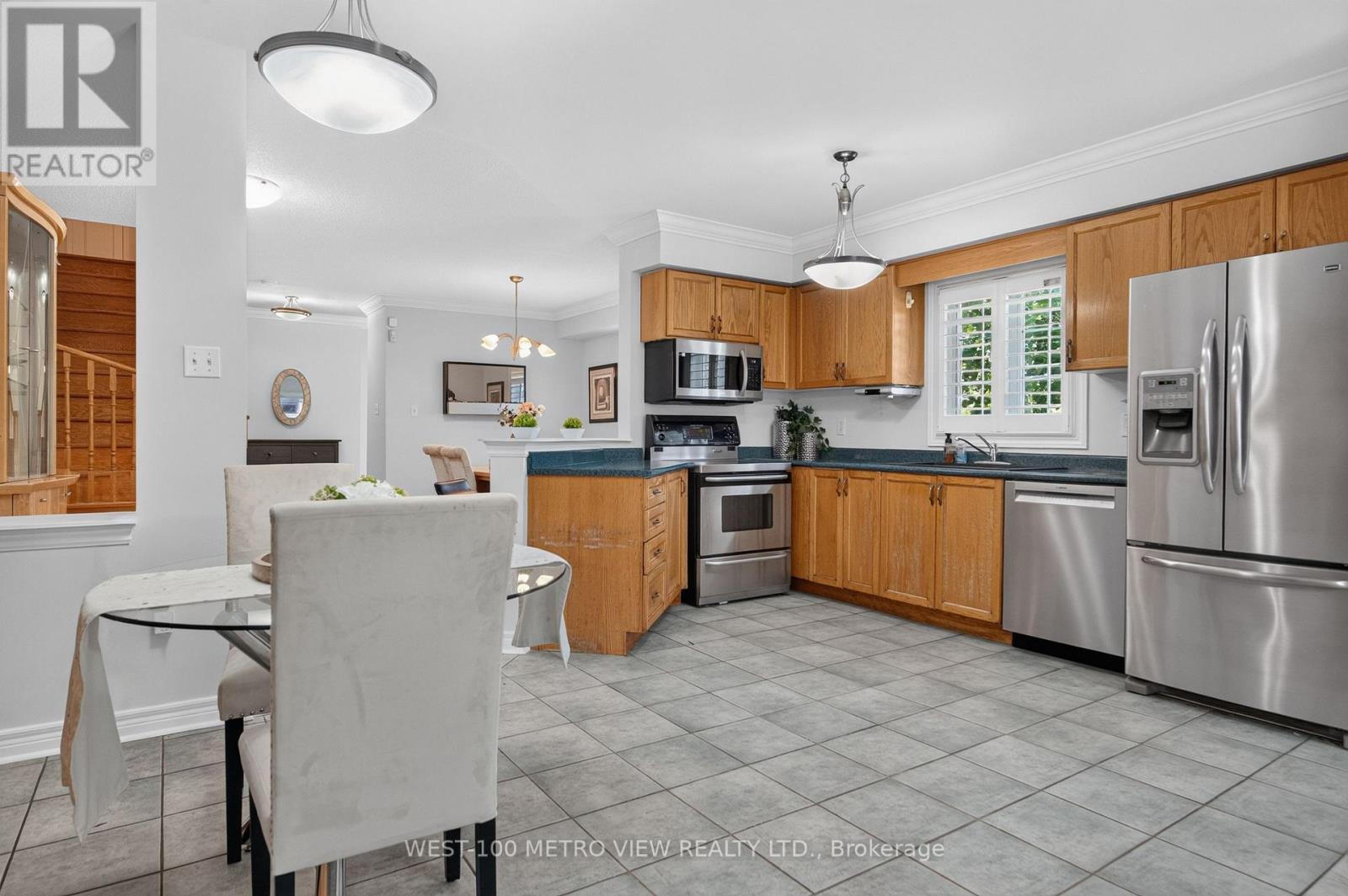 748 SUMMER PARK CRESCENT - 10