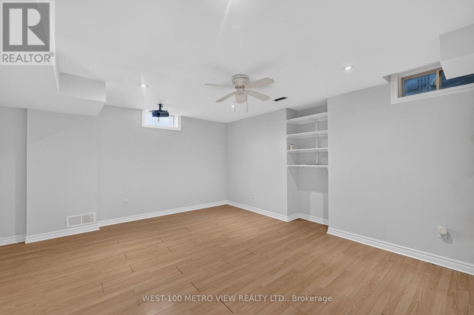 748 SUMMER PARK CRESCENT - 33