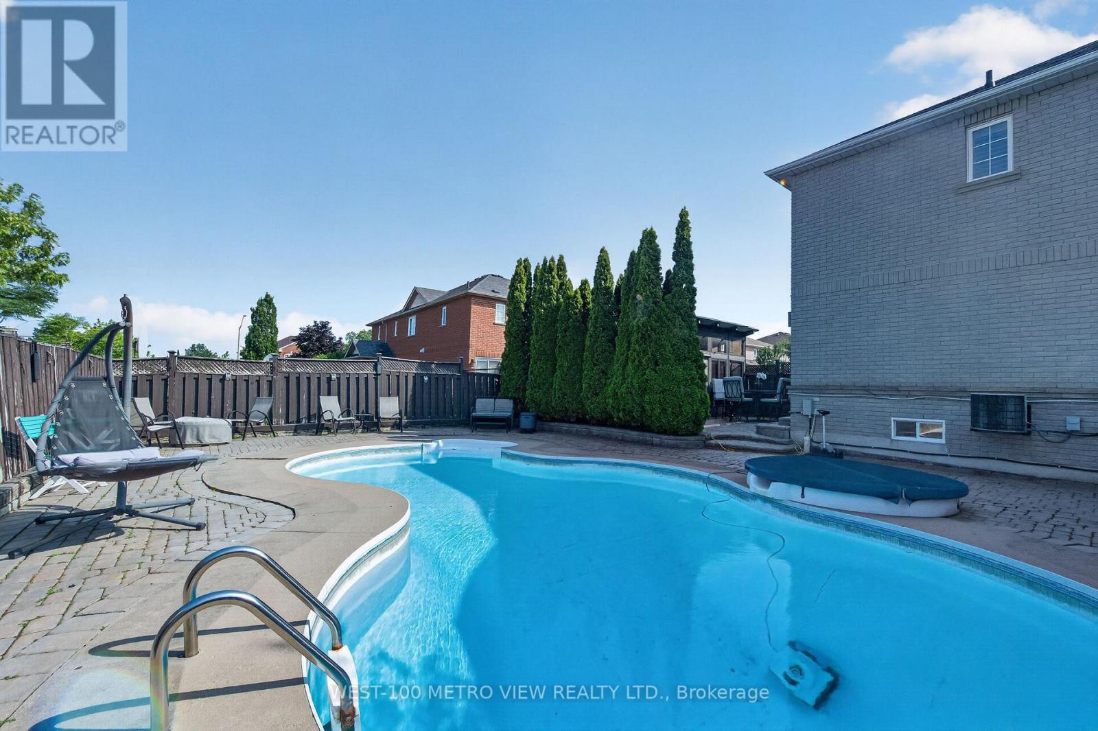 748 SUMMER PARK CRESCENT - 37