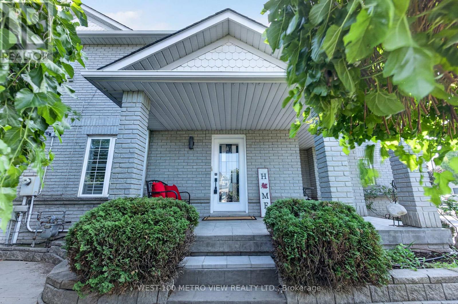748 SUMMER PARK CRESCENT - 4