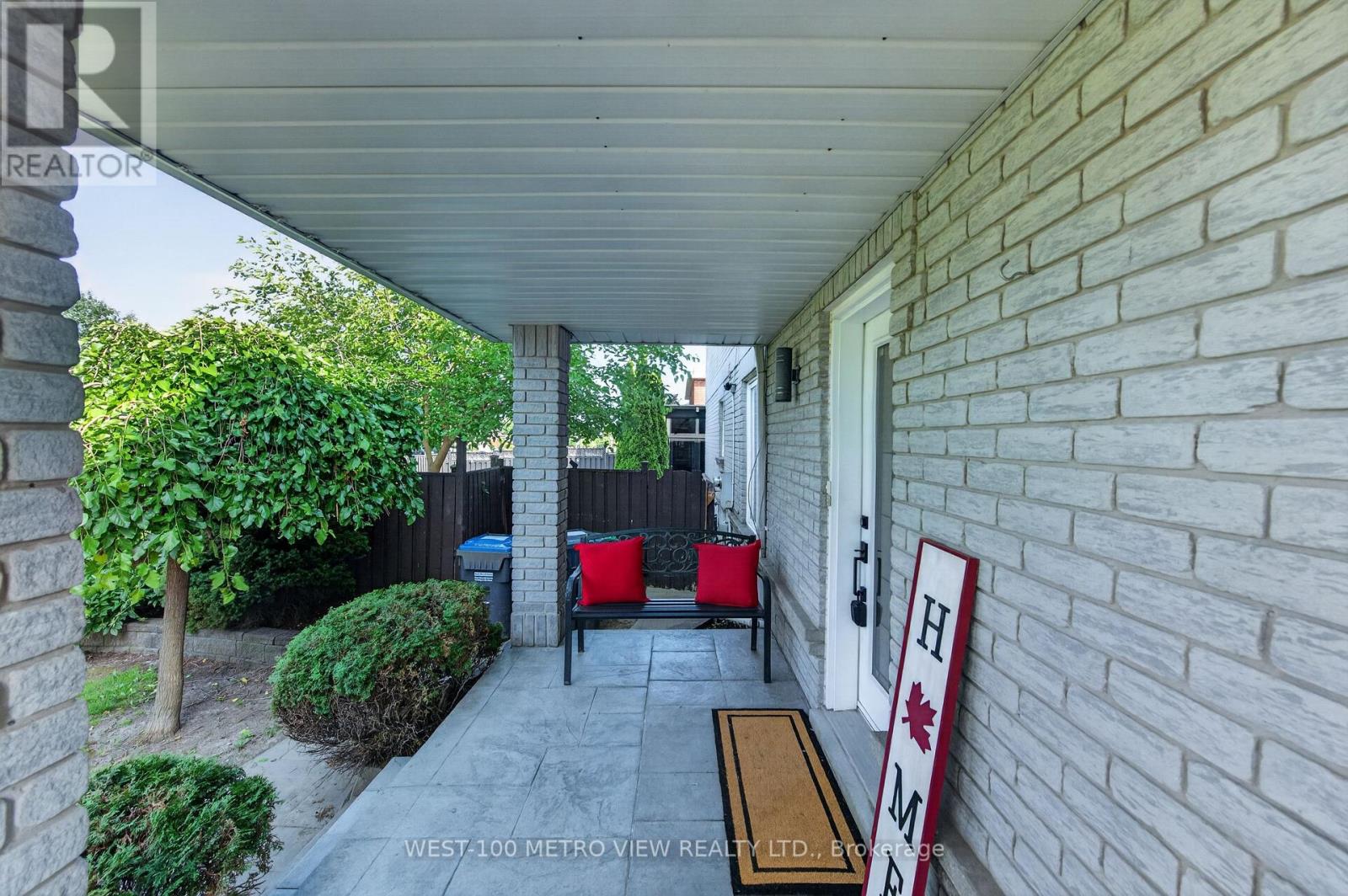 748 SUMMER PARK CRESCENT - 5