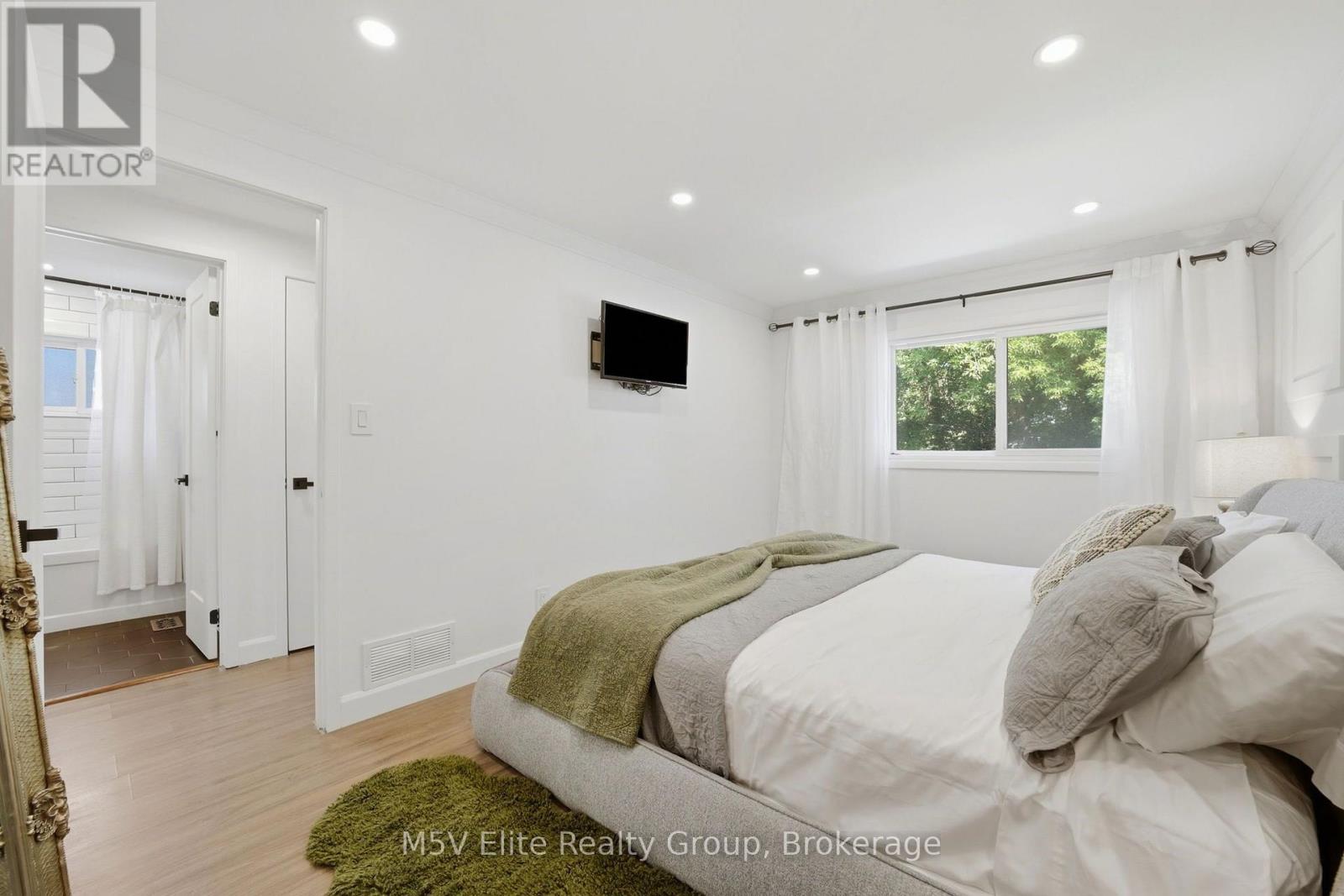 1171 GRIPSHOLM ROAD - Image 17