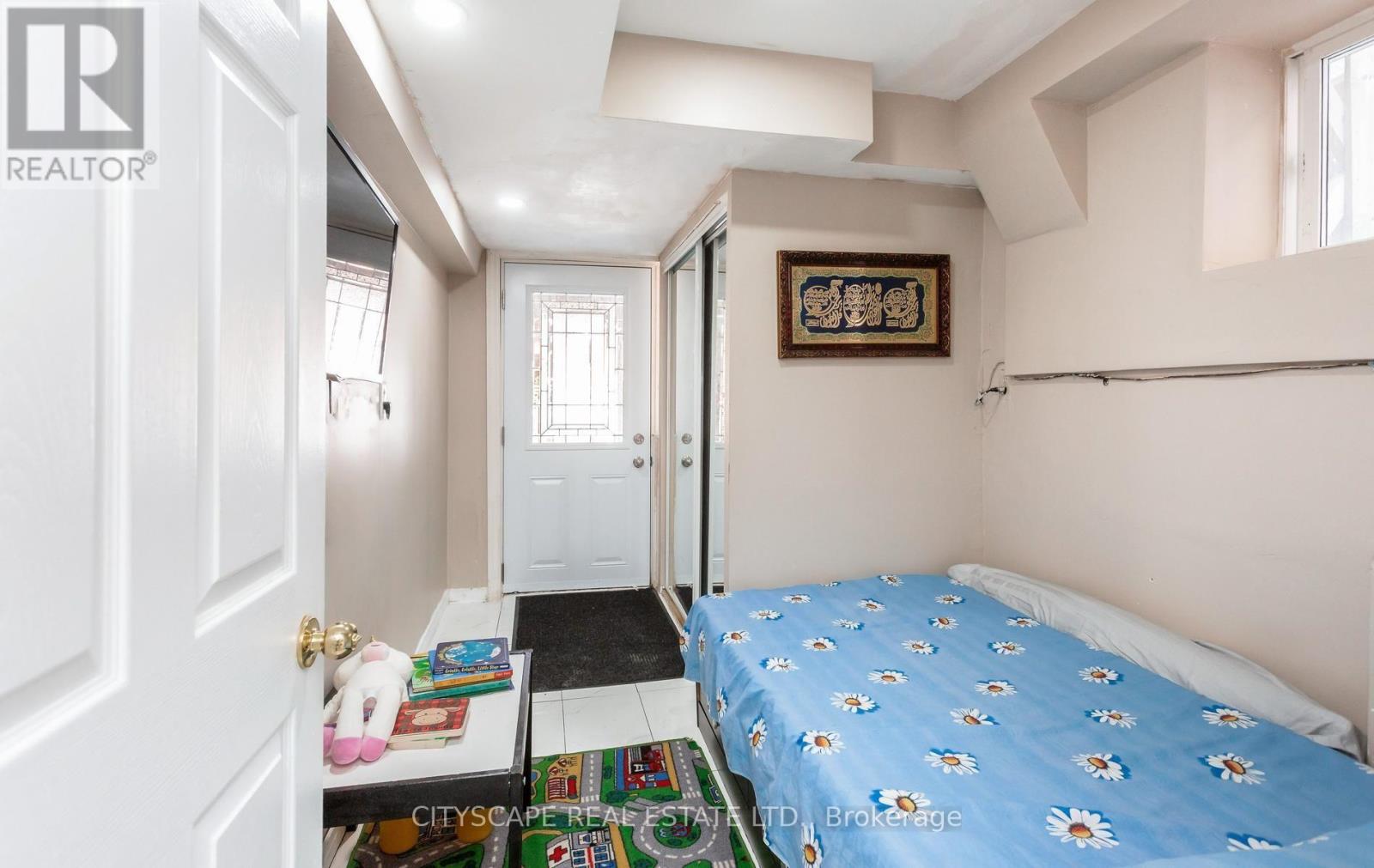 5259 ASTWELL AVENUE - 40