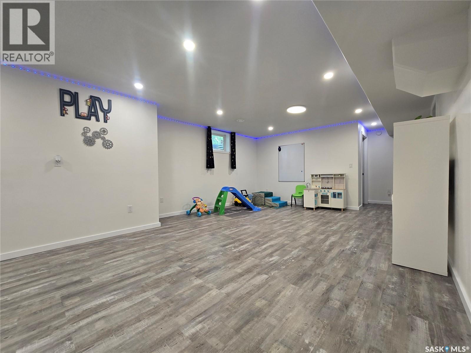 98 13TH STREET - 21