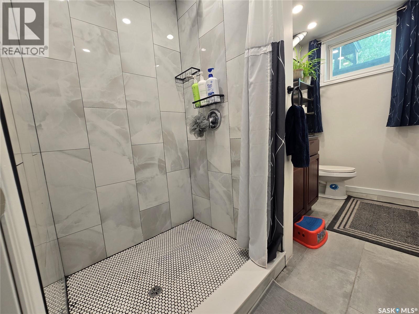 98 13TH STREET - 23