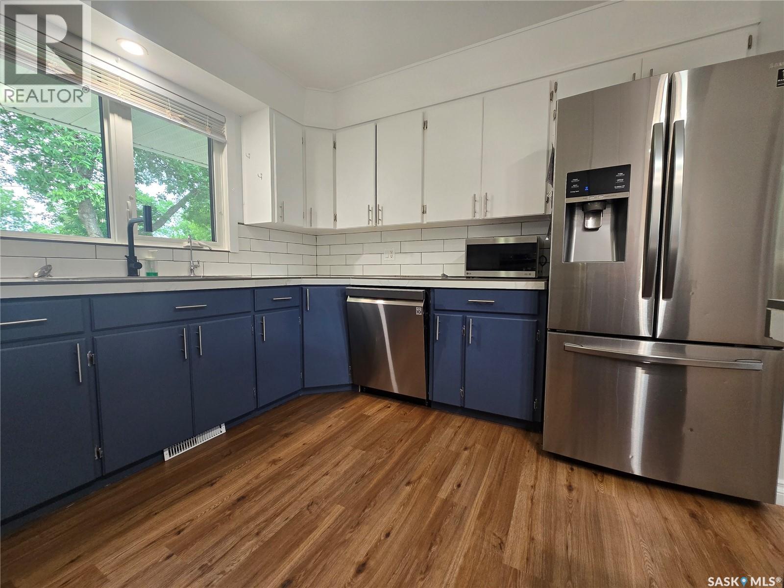 98 13TH STREET - 3
