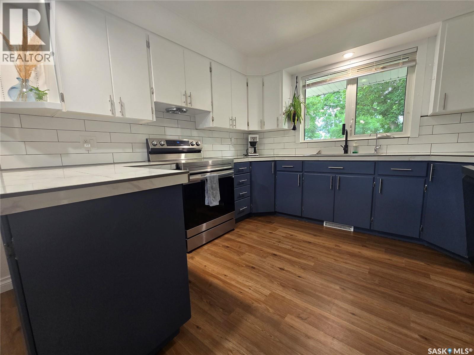 98 13TH STREET - 5