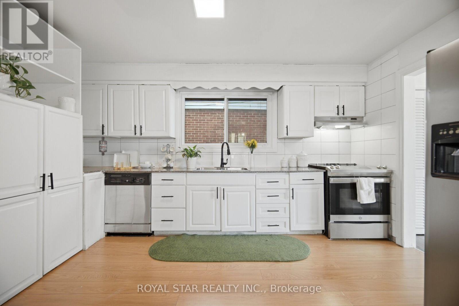 147 GRACE AVENUE - 13