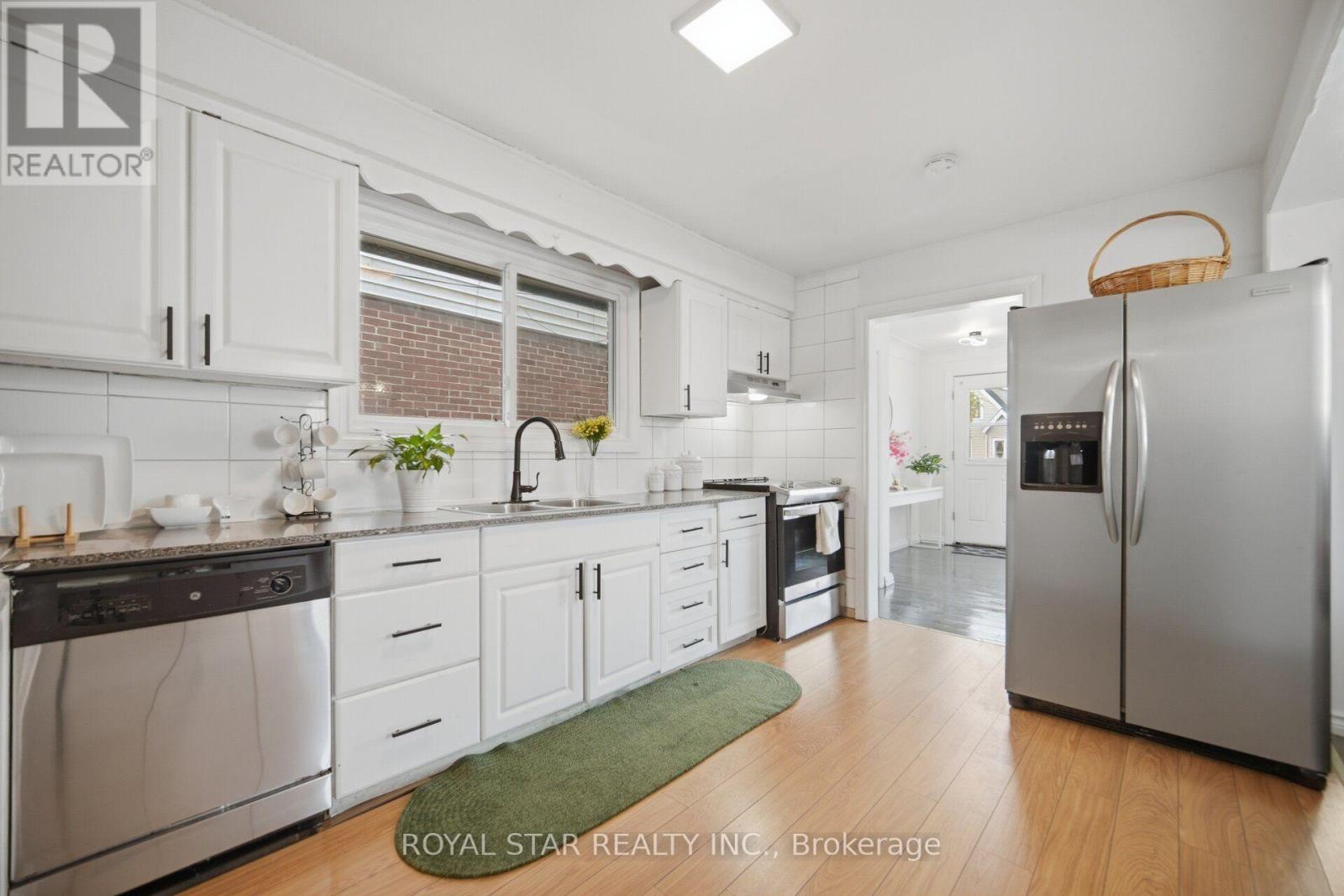 147 GRACE AVENUE - 15