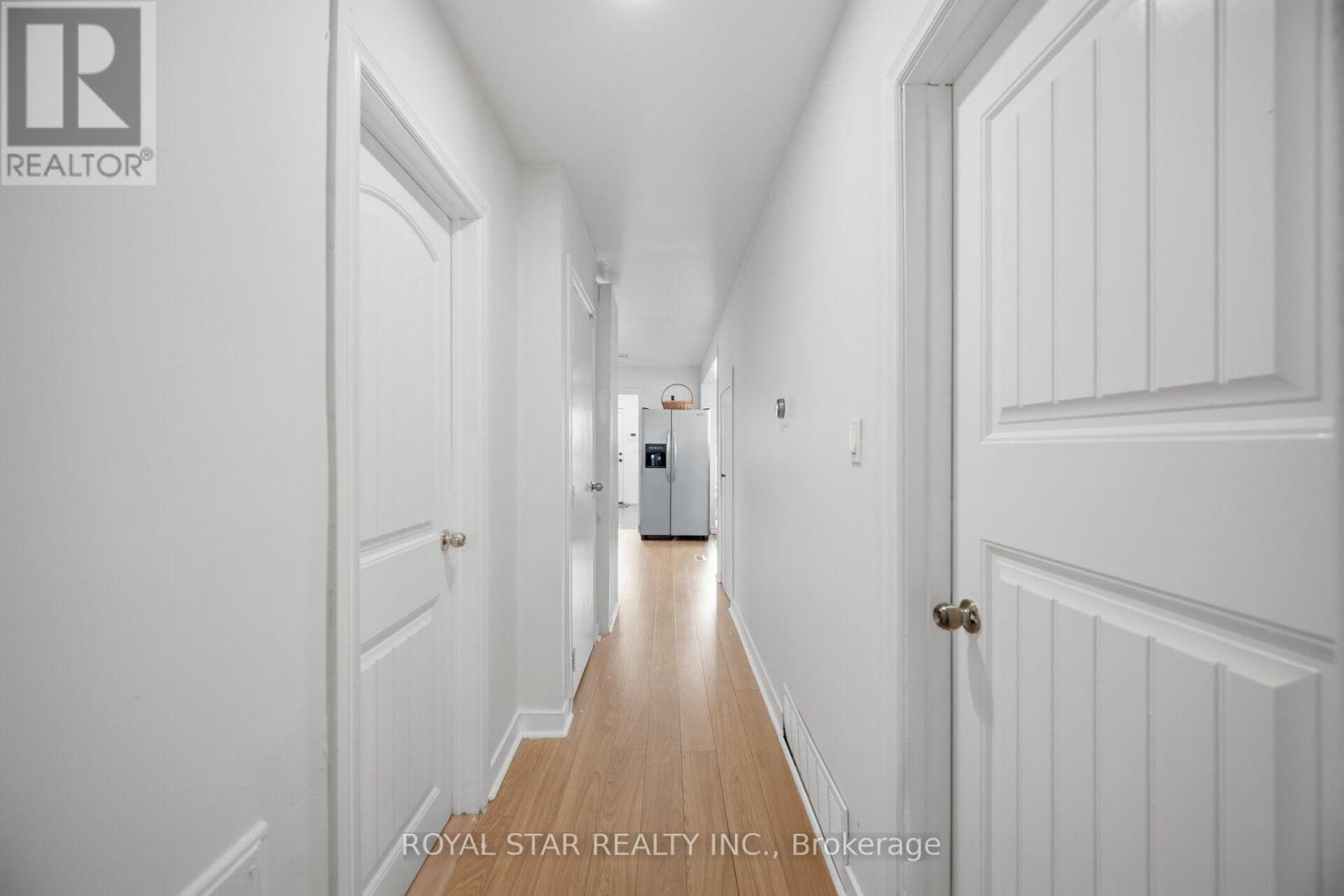 147 GRACE AVENUE - 18