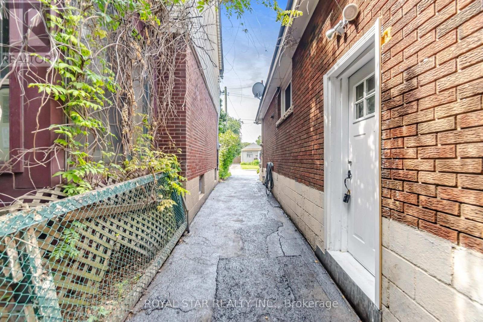 147 GRACE AVENUE - Image 46