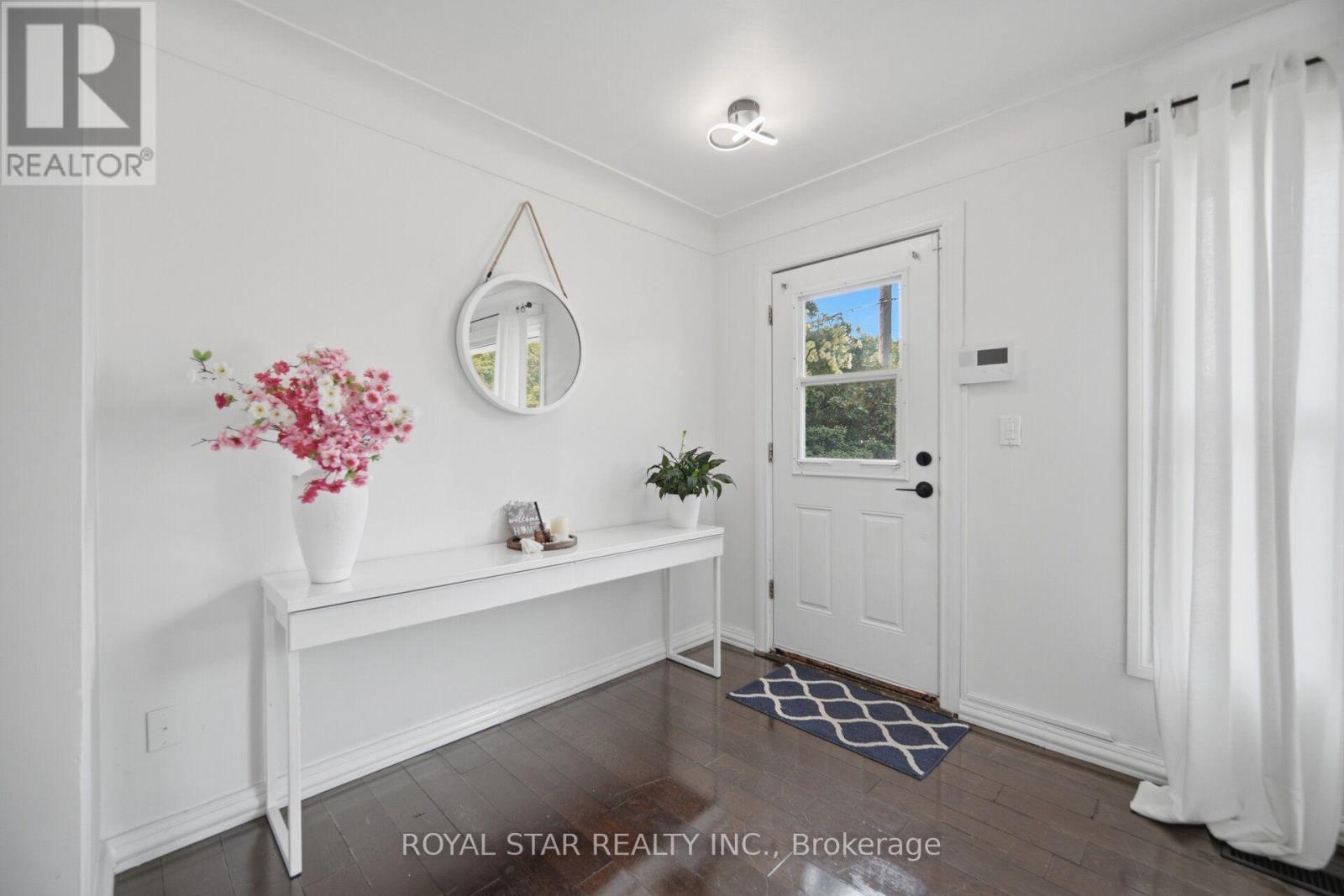 147 GRACE AVENUE - Image 6
