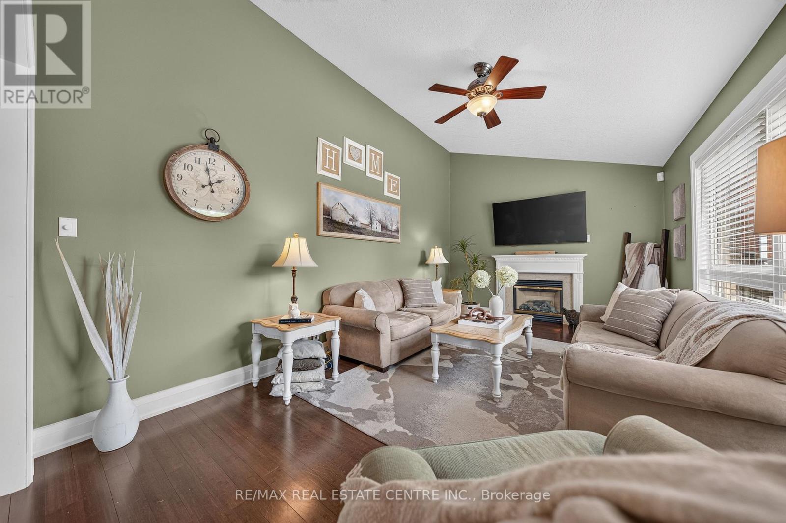 72 SWIFT CRESCENT - Image 13