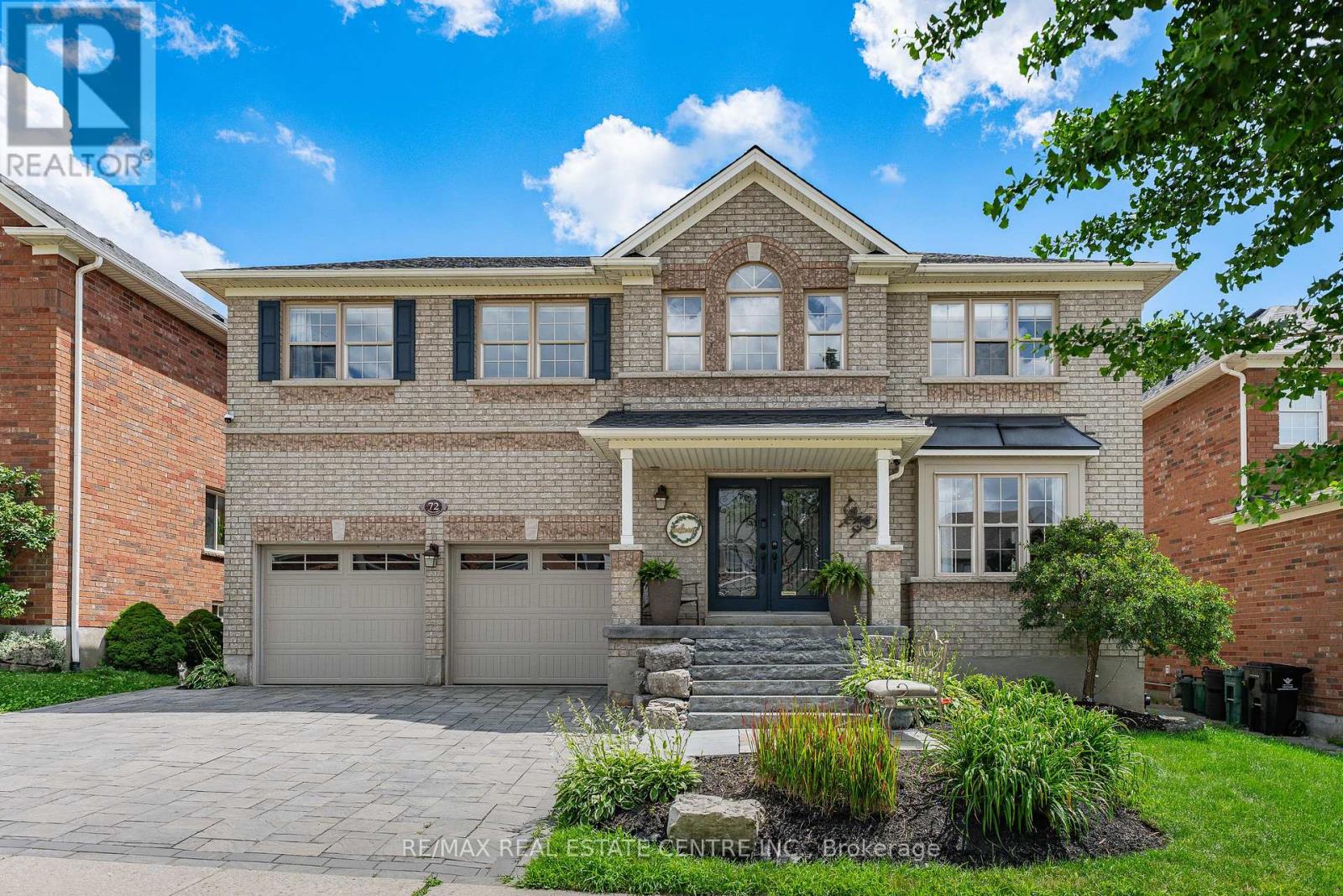 72 SWIFT CRESCENT — photo 2