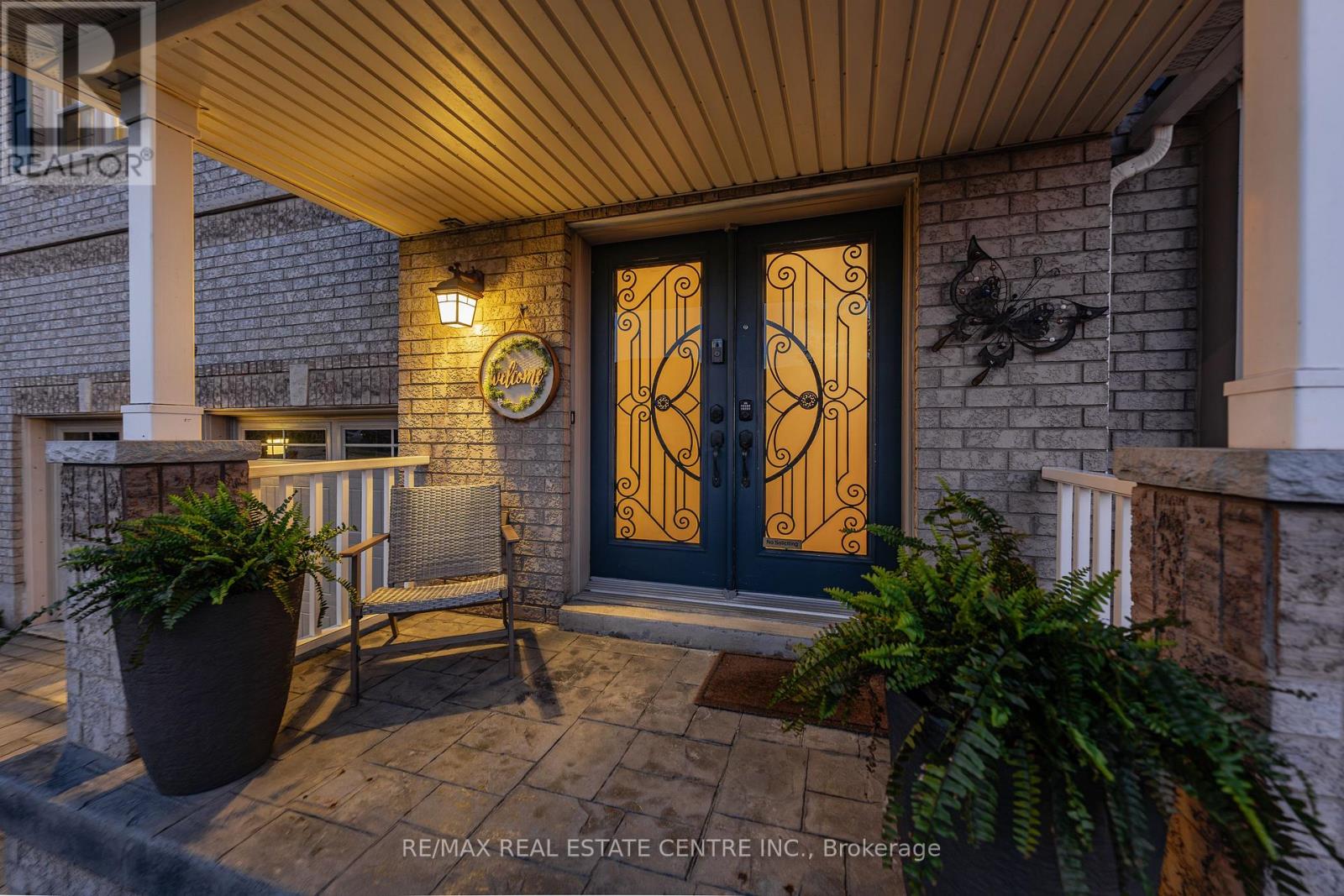 72 SWIFT CRESCENT — photo 3