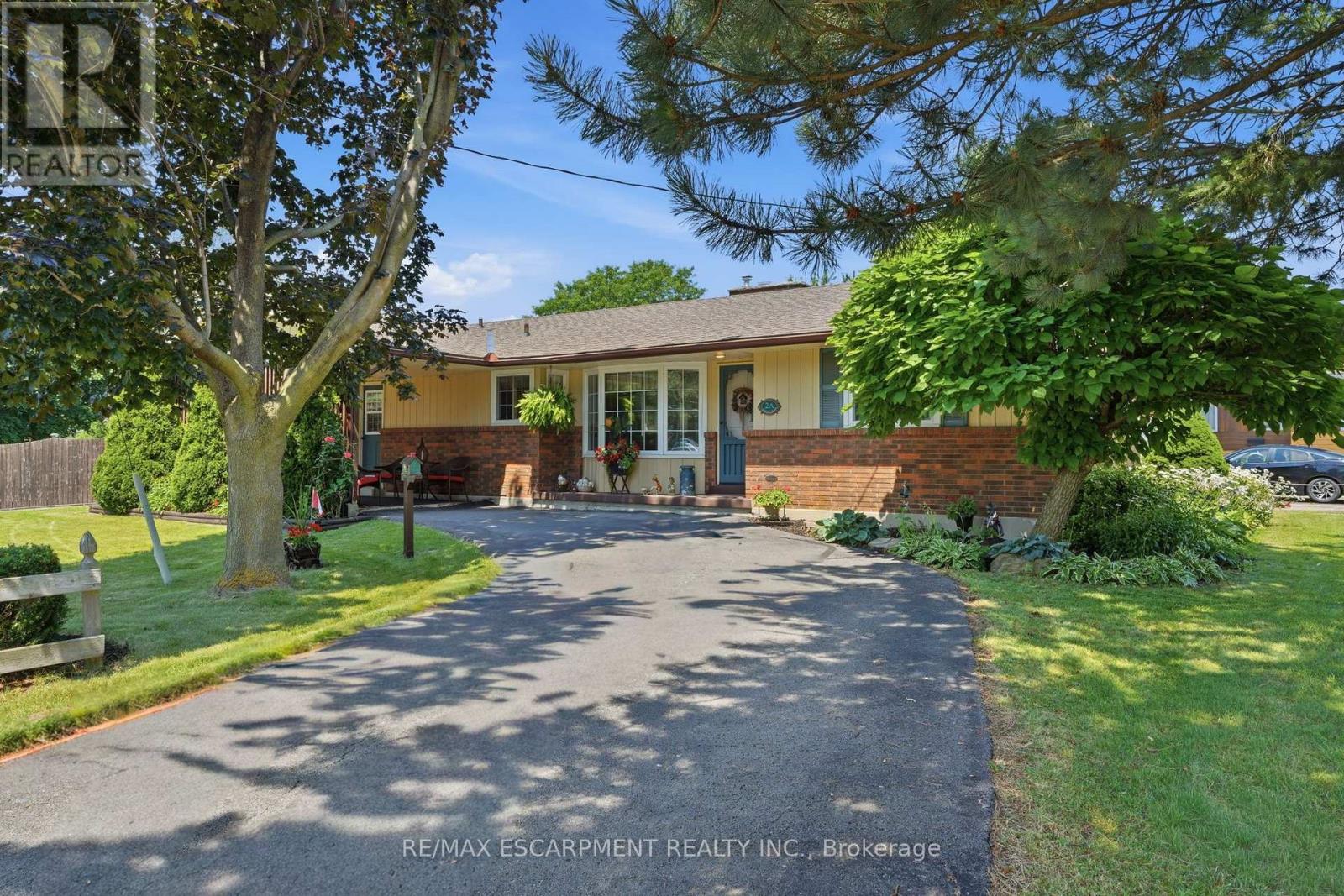 2A VALLEY ROAD - 1