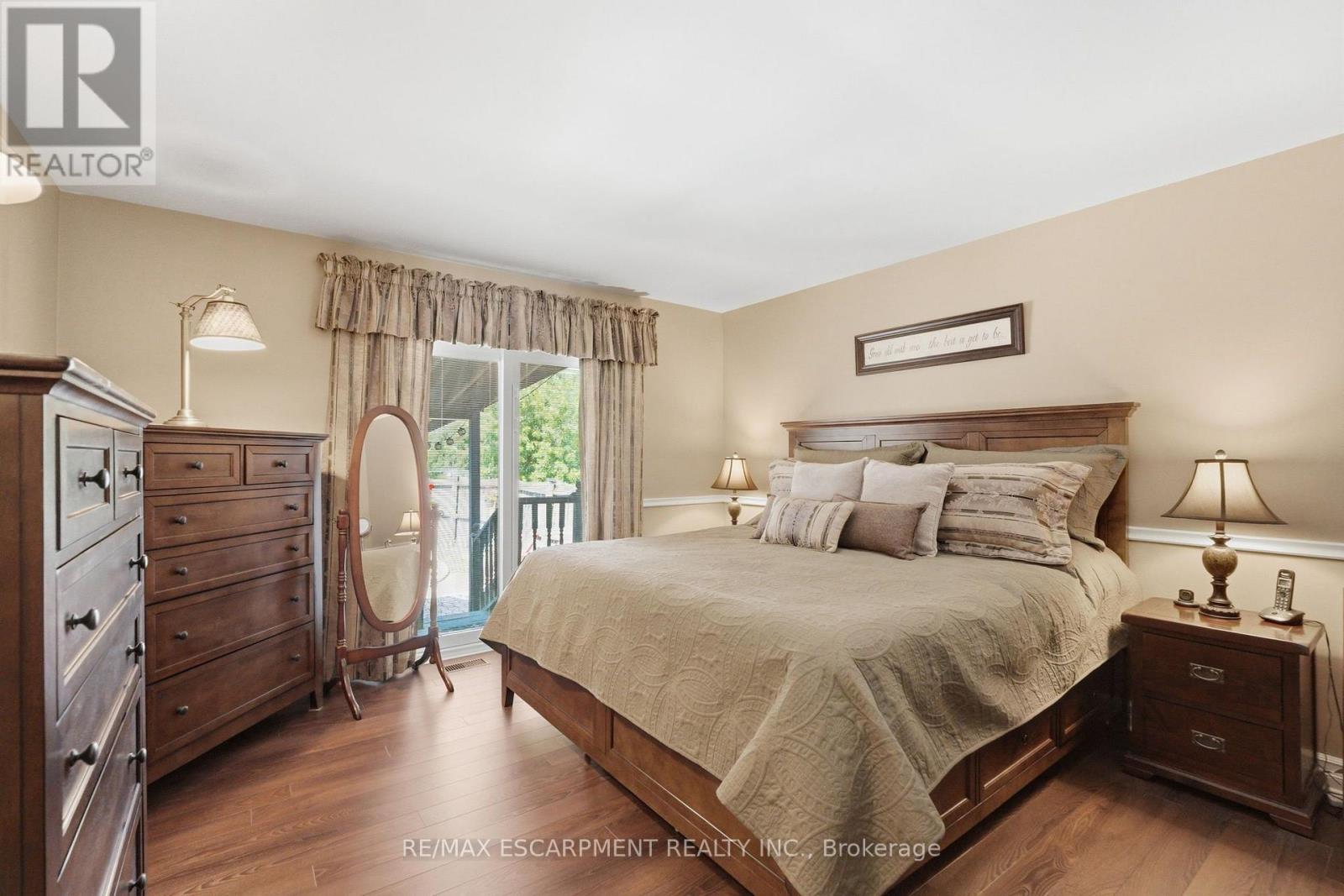 2A VALLEY ROAD - 20