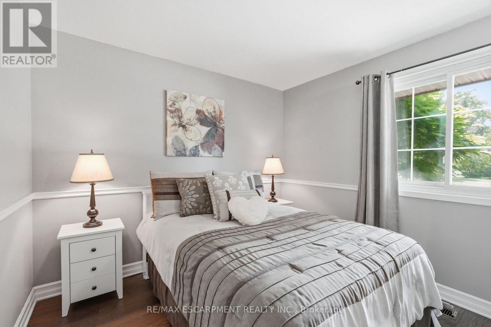 2A VALLEY ROAD - 23