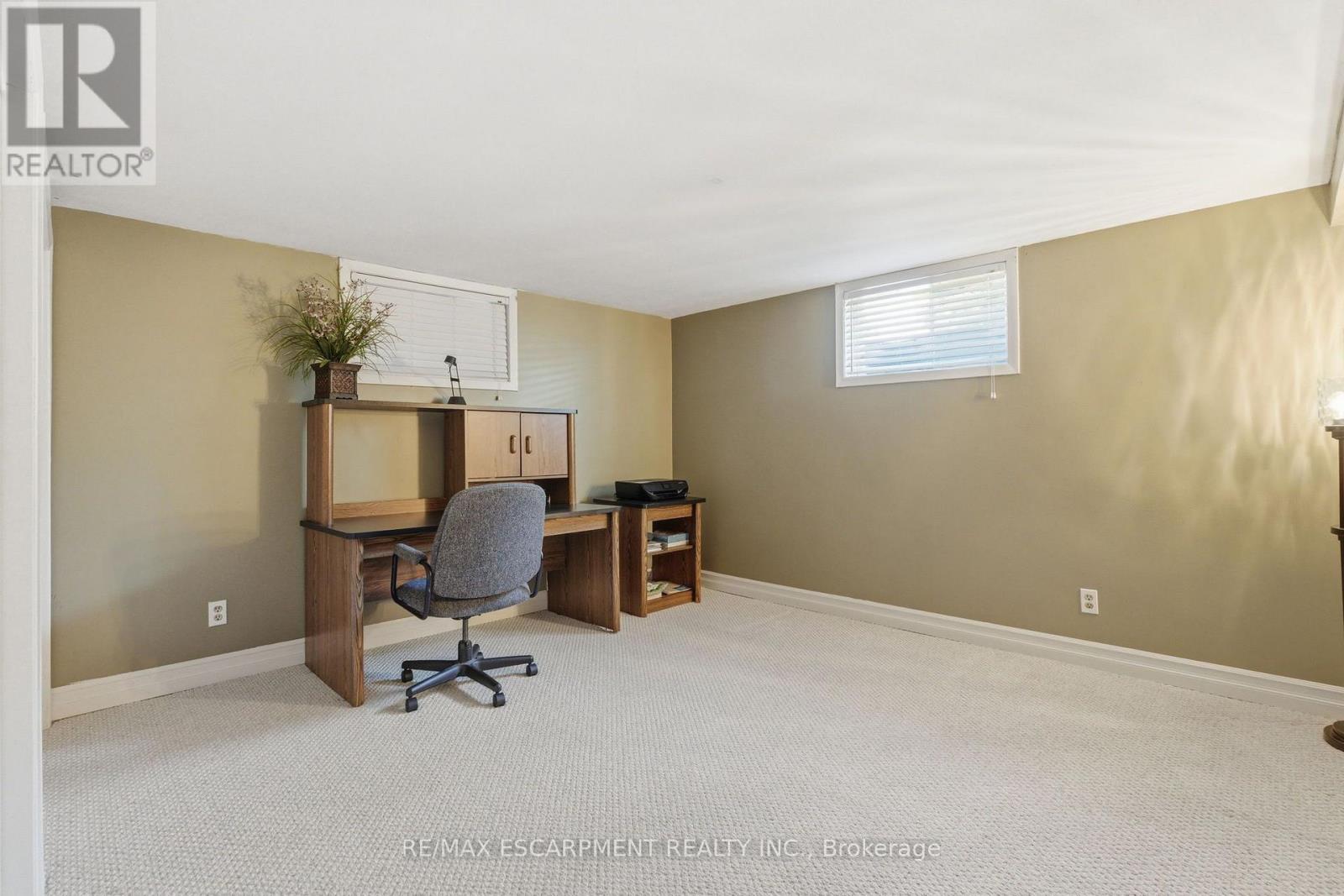 2A VALLEY ROAD - 30