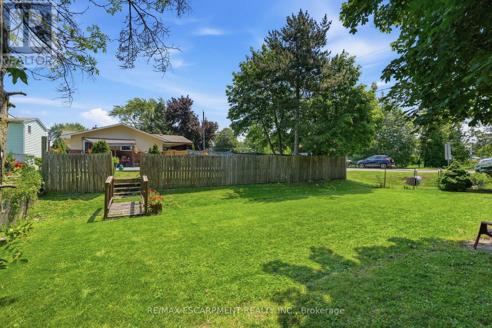 2A VALLEY ROAD - 40