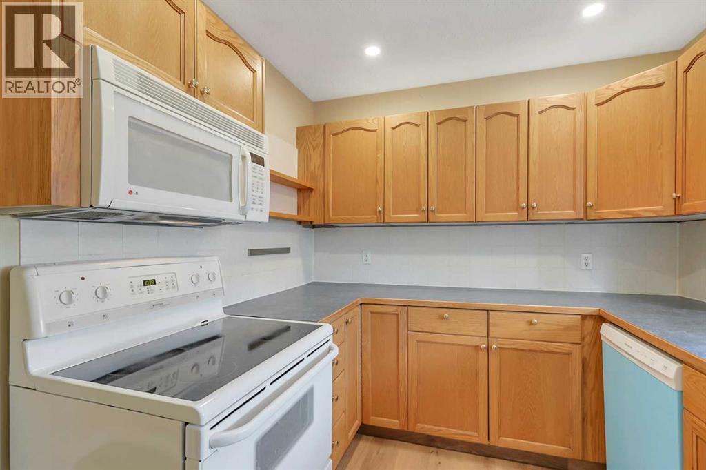 #7 15 Stanton Street - 11