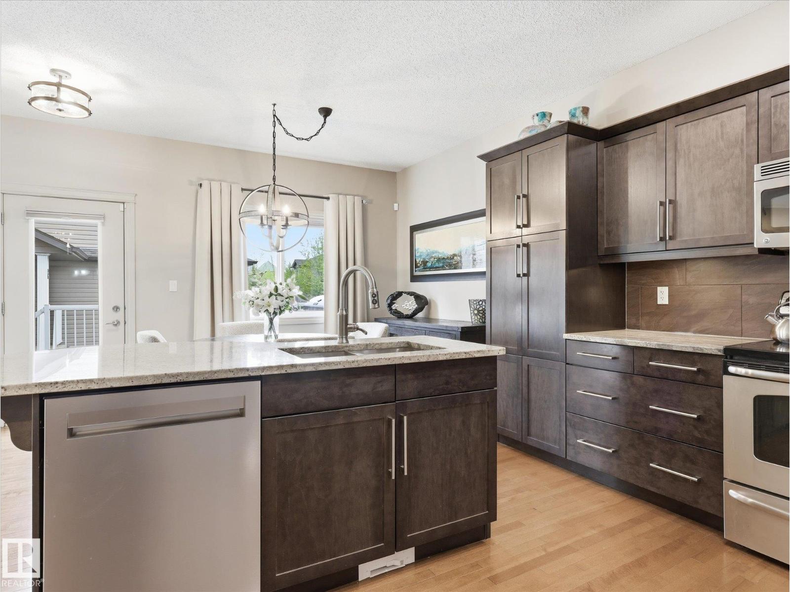 #112 89 RUE MONETTE - 11