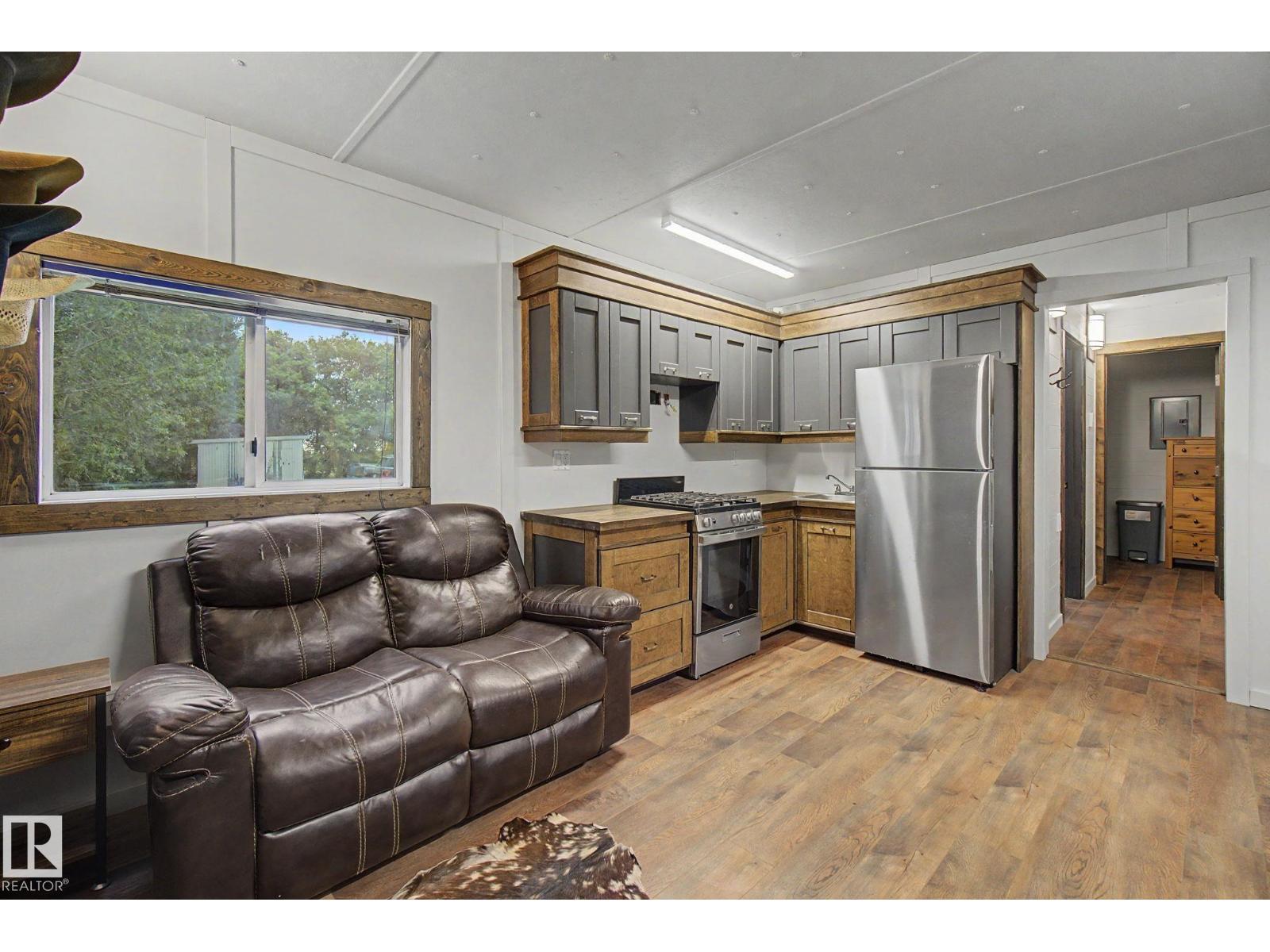 52024 RGE ROAD 271 - 56