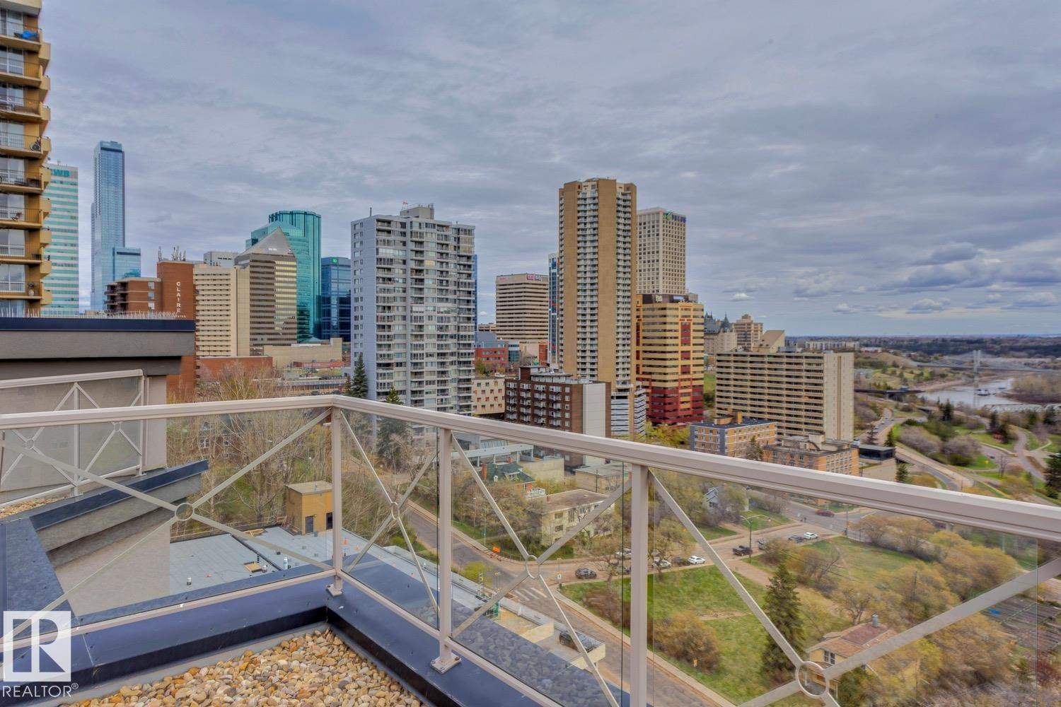 #906 9819 104 ST NW - 33