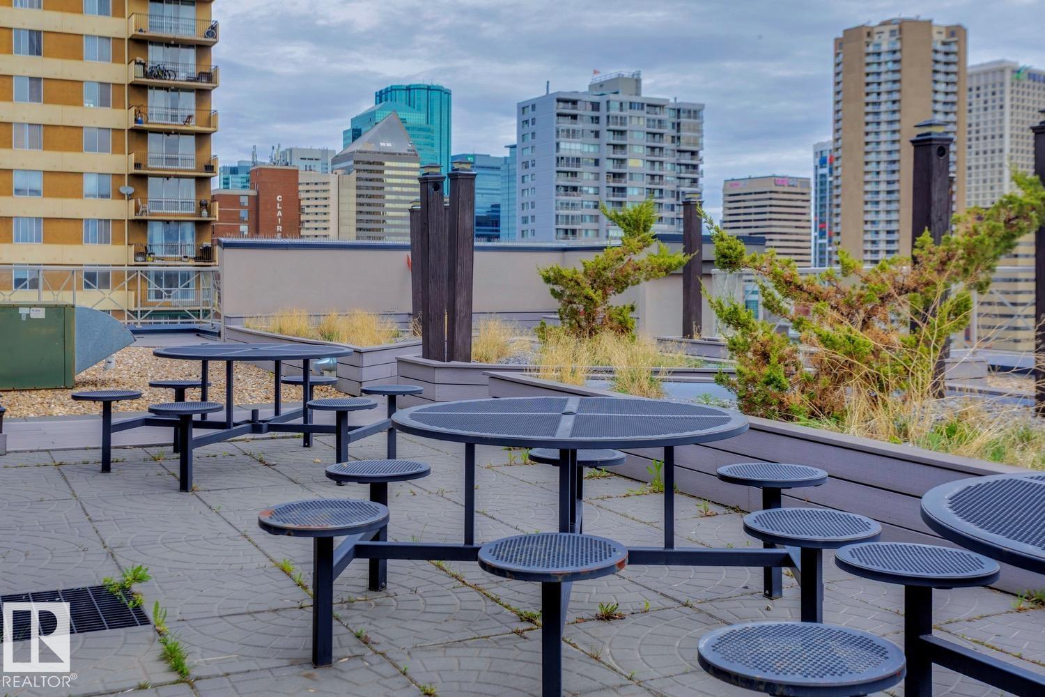 #906 9819 104 ST NW - 30