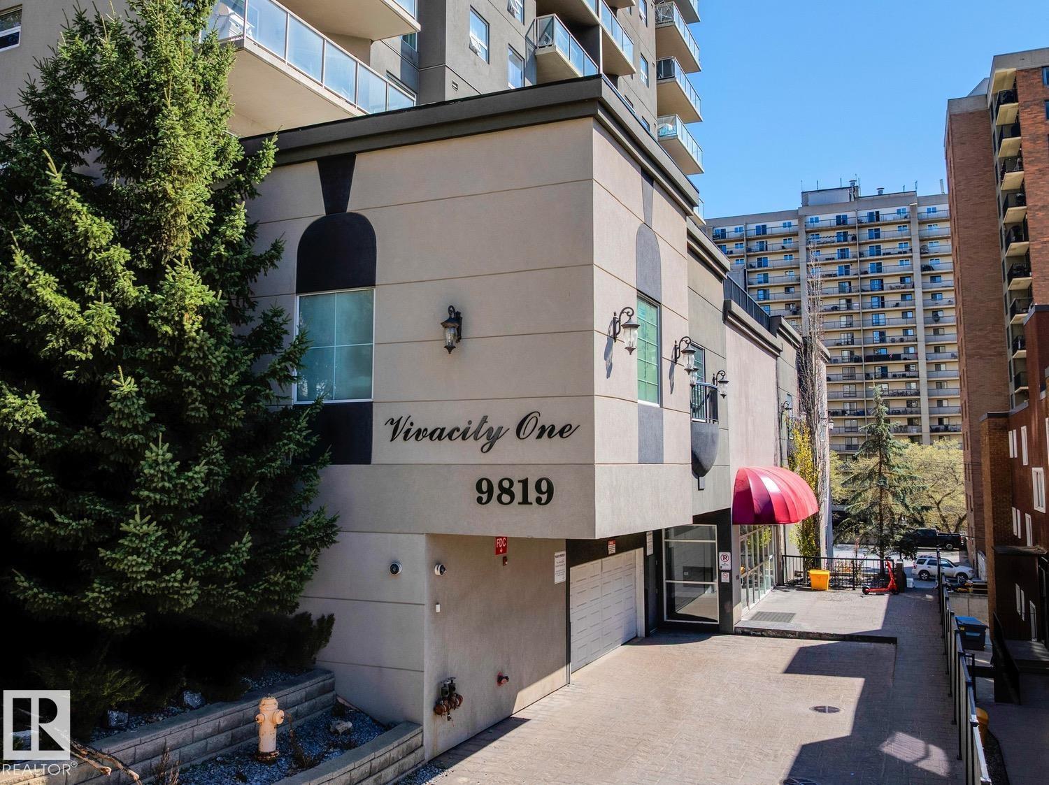 #906 9819 104 ST NW - 41