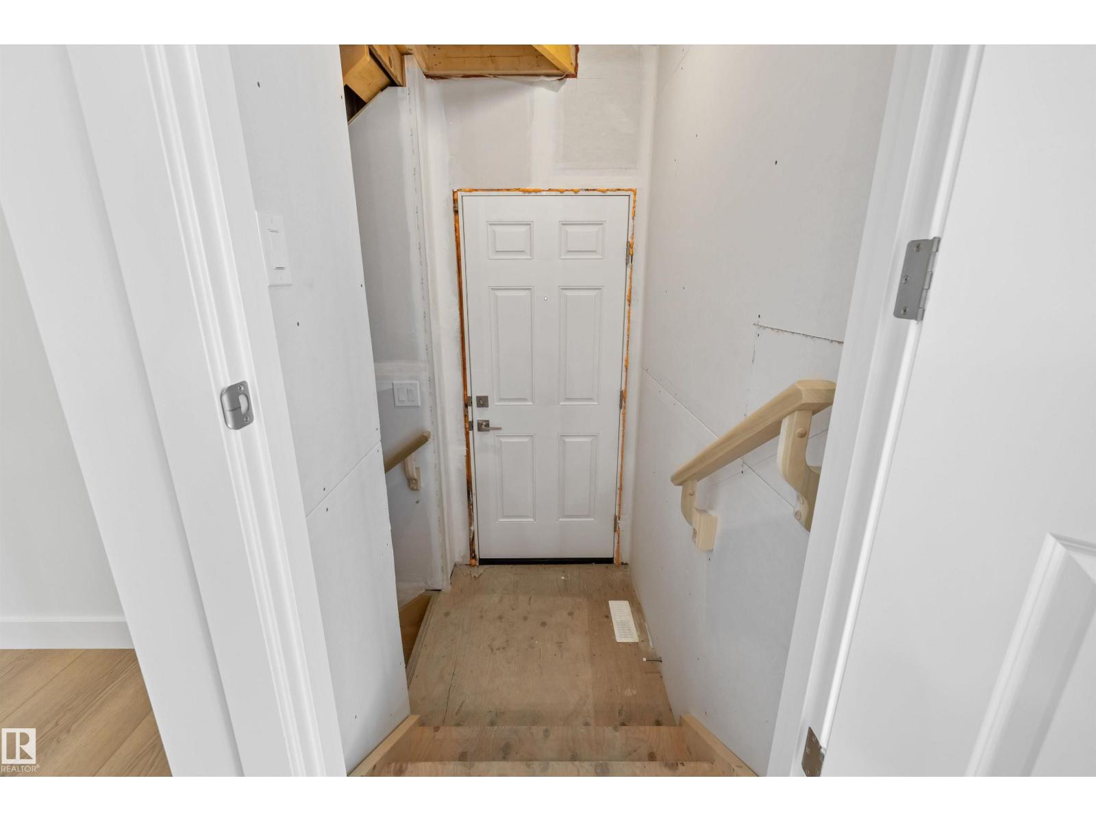 6292 180 AV NW - 41