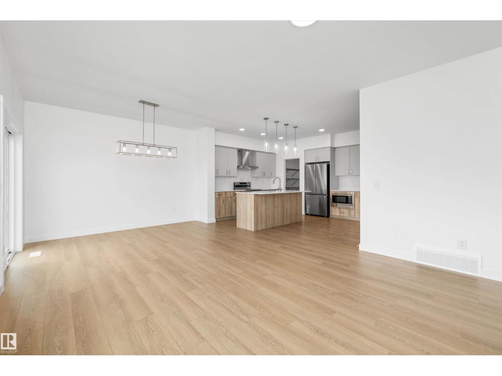 6292 180 AV NW - 24